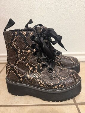 Forever 21 Brown & Black Snakeskin Combat Boots